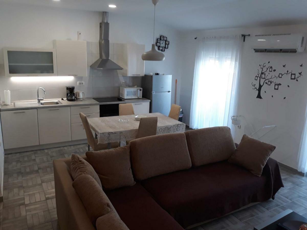 Apartman Dani-Podstrana Apartman Kültér fotó